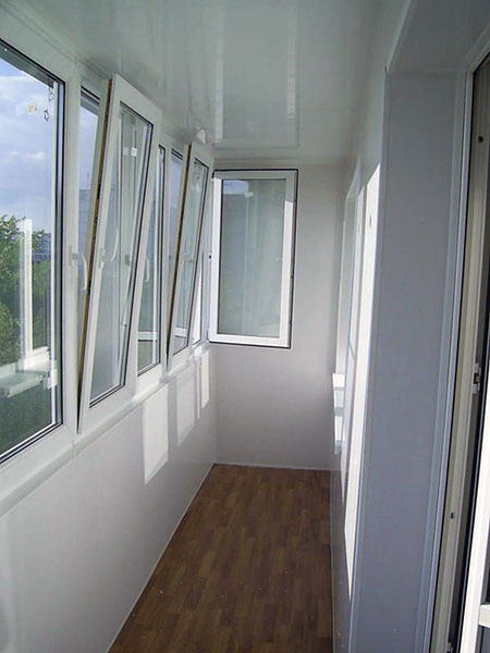 Тёплое и холодное распашное остекление балконов алюминиевым профилем Домодедово