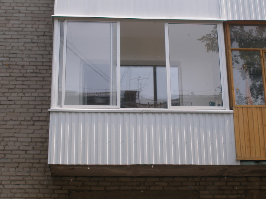 Установка пластиковых окон на балконе: остекление лоджии Домодедово